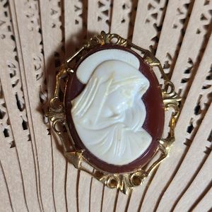Ladies Vintage Brooch Pin super old little discolor
